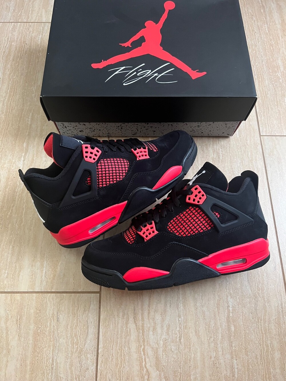 Size 9.5 - Jordan 4 Retro Red Thunder (BRAND NEW AND AUTHENTIC)